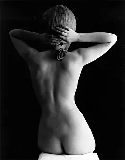 FEMALE NUDE