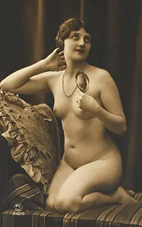 Gazes: FEMALE NUDE WITH MIRROR