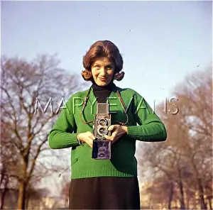 Emberton: FEMALE PHOTOGRAPHER