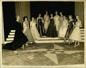 Finale: Female presenters from eleven countries at BBC TV