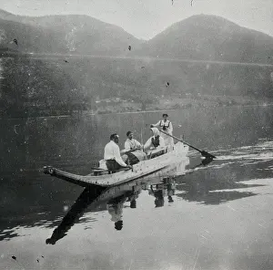 Mautner: Female rower with guests on a rowboat (Platte) on the