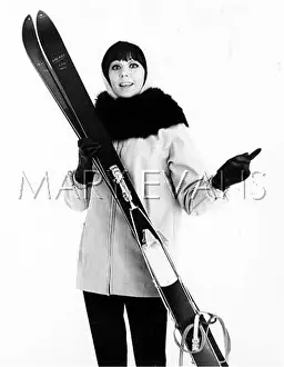 Skiwear: FEMALE SKIWEAR MODEL