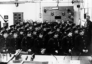 Kriegshilfsdienst: Female ticket inspectors, 1915