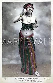 Bayaderes: FEMALE TYPE/BAYADERE 1/2