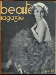 Topless: FEMALE TYPE / BEAUTE