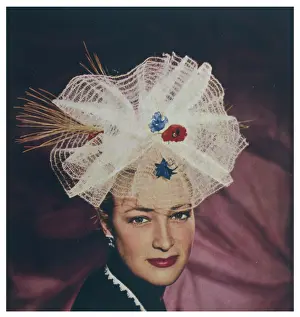 Lesley Bradshaw: FEMALE TYPE/NET HAT 1946
