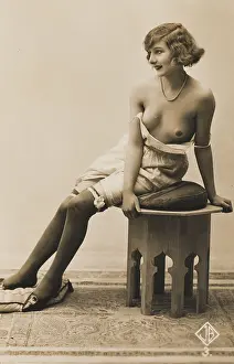 Garters: FEMALE TYPE/SLIP 1920