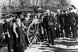 Belong: Female war help in Tyrol, 1915