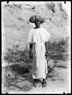 Charles Couldry: FEMALE WITCH DOCTOR