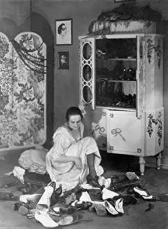 Selecting: Fern Andra, 1921