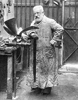 Contributions: FERNAND FOREST PHOTO