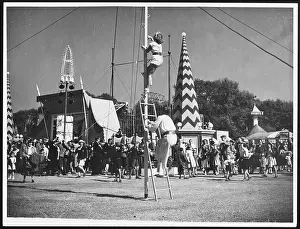 Lakeside: FESTIVAL ACROBATS 1951
