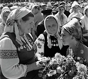 Milkmaid: Festival of friendship of the high performers