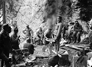 Cavity: Field kitchen in the Alps, 1916