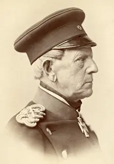 Epaulets: Field Marshal General Moltke was chief of