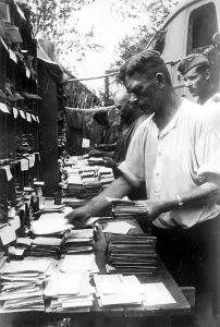 Sort: Field post office of a Waffen SS unit on Eastern Front