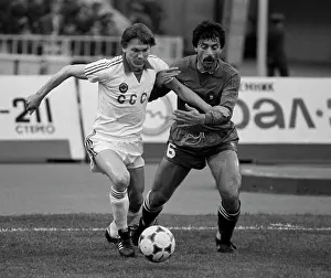 Qualifying: FIFA World Cup qualifying match in Moscow: Soviet