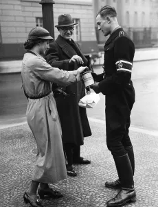 Fundraising: The Fifth Reichsstrassensammlung - Reich Street