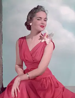 Woof: FIFTIES GIRL