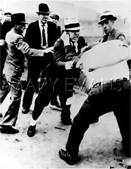 Fords: FIGHT AT FORDS 1937