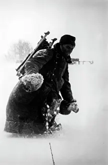 Trudges: Fighting in winter, 1942