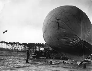 Cylinders: Filling a barrage balloon, 1939