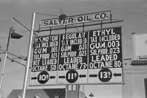 Sulfur: Filling station displays the prices and ?
