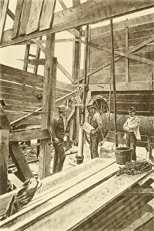 Derricks: Filling the torpedo shell prior to shooting ?