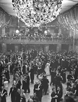 Garlands: Film ball in Berlin, 1938