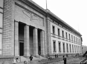 Flagpole: Final construction works on the new building