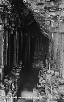 Bute: Fingal's Cave on Staffa