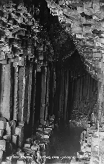 Bute: Fingal's Cave on Staffa