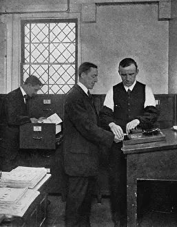 Knighted: The Finger Print Instructor, 1940