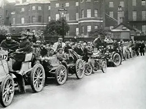 Panhard: Finish of the Thousand Miles Trial in 1900