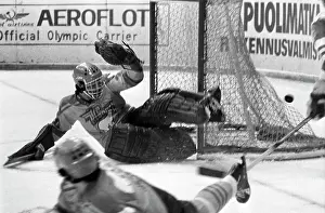 Scores: Finland vs Sweden ice hockey match, 1977