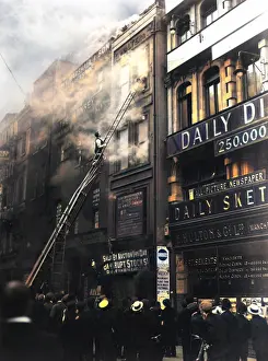 Ladders: The Fire Brigade responds to a building fire, Manchester