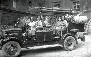 Lambach: Fire brigade with young women