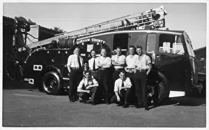 Joanna Sanderson: FIRE ENGINE 1940S
