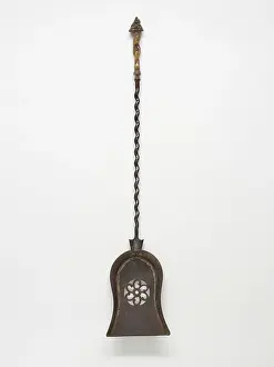 Finial: Fire shovel