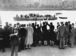 Fireboats: Fireboat Massey Shaw returning after Dunkirk, WW2
