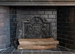 Hectare: Fireplace, Library, Chateau de la Chaize, Odenas, Rhone