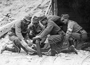 Poisoned: First aid for an unconscious pioneer on the Alpine front, 19