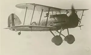 Gauntlet: The first Gloster SS19B Gauntlet J9125
