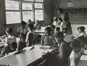 Gees: First grade, showing extremes in ages of pupils