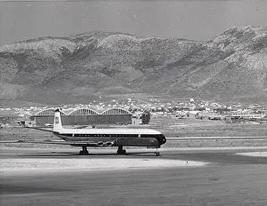 Halley: The first de Havilland DH106 Comet 4B