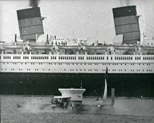Perimeter: First hovercraft and liner Queen Mary