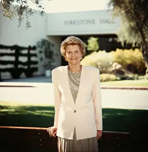 Dependency: Former First Lady Betty Ford posing in front ?