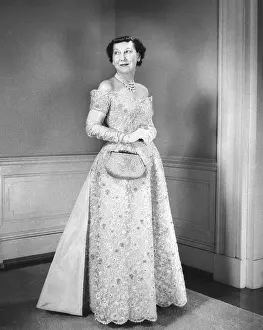 Inaugurations: First Lady Mamie Eisenhower in her beaded inaugural