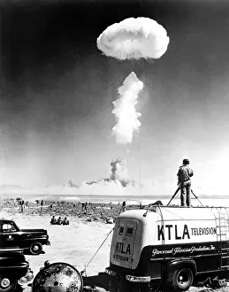 The Everett Collection: First live telecast of an atomic bomb test, April