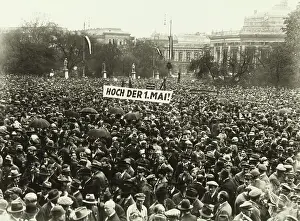 Plazas: First of May celebration in Vienna